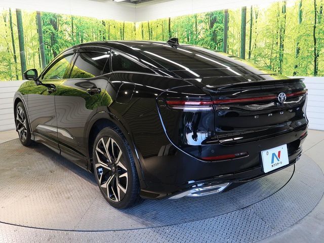 安心の最長10年・走行無制限保証（有償）をご用意。保証内容も充実はもちろん、無料点検＆オイル交換や、年中無休の全国・24時間ロードサービスも付帯されておりますのでご安心下さい。