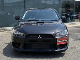 ご来店前にお問合せフォームから「来店予約」をお願い致します。予約ナシの当日のご来店については恐れ入りますがお電話で在庫確認をお願い致します。