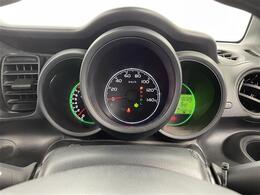 【スピードメーター】メーターがシンプルで見やすく運転しやすいですね！