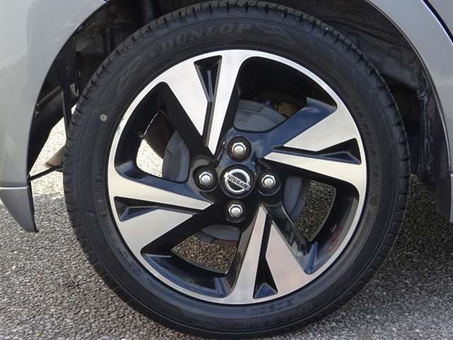 【タイヤ】　【純正15インチアルミホイール】《165/55R15》専用のアルミなのでお車のイメージぴったりですね！
