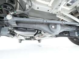 下回り防錆塗装メニューは、下回り防錆をはじめ、パネル等の内側の内部防錆、マフラー防錆など豊富なメニューをご用意しております♪お気軽にご相談ください♪