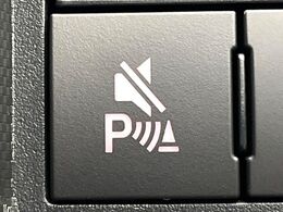 【クリアランスソナー】バンパーに付いたセンサーが障害物を検知！一定の距離に近づくとアラートで教えてくれます♪狭い駐車スペースや車庫入れ時も安心ですね☆