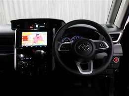 運転席に座ると☆こんな感じです♪