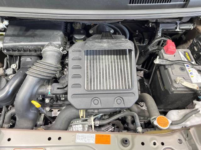 親切・丁寧な専門メカニックスタッフが応対！・車検・点検整備・事故等の修理などアフターサービスも安心。お車のカスタマイズもネクステージのサービススタッフまでご相談ください！