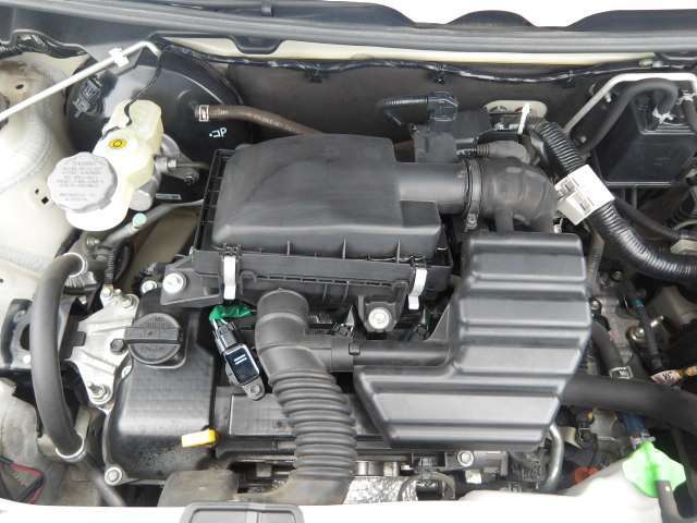 ネットワークを生かし、全国から厳選した良質車を展示場にて取り揃えております。お客様の安心で安全なカーライフを全力でサポートいたします！多数のメーカーの車両を、販売おります！