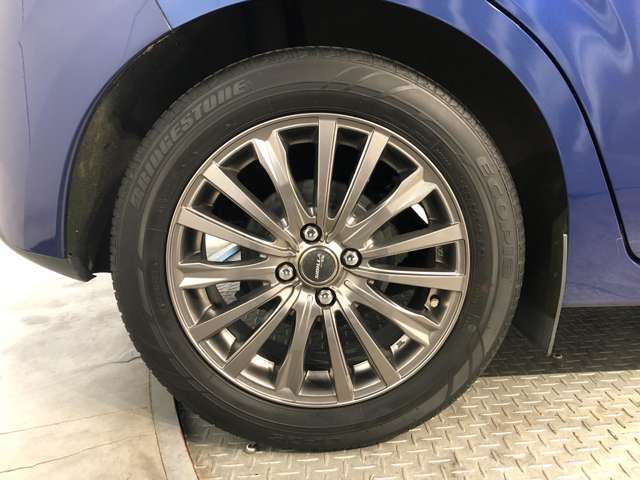 タイヤサイズは185/60R16です♪