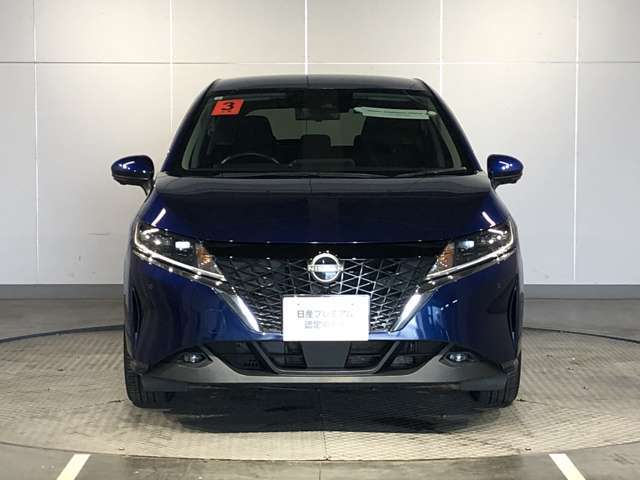 エマージェンシーブレーキ付きです！自動的に緊急ブレーキを作動させて衝突を回避または、衝突時の被害を軽減します。