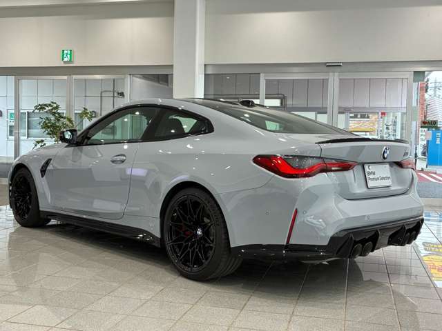 BMWを熟知したメカニックよる100項目の納車前点検☆ドイツ本国と同様の教育・訓練を受けたBMW専門メカニックが100項目にも上るポイントを徹底的にチェックいたします。