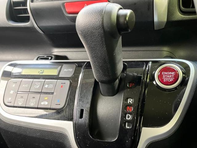 お車に合わせて無料保証以外にも、保証範囲、期間、距離を拡充させた有料保証もご用意しております！中古車の購入が初めてで不安・・・というお客様もご安心ください！