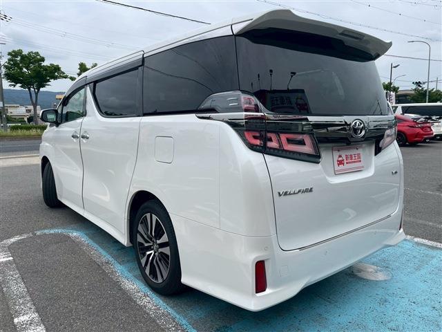 お車のご購入が初めての方も安心☆当店のスタッフは、わかりやすく、丁寧な説明を心がけておりますのでお客様のお車購入のサポートをさせて頂きます！！