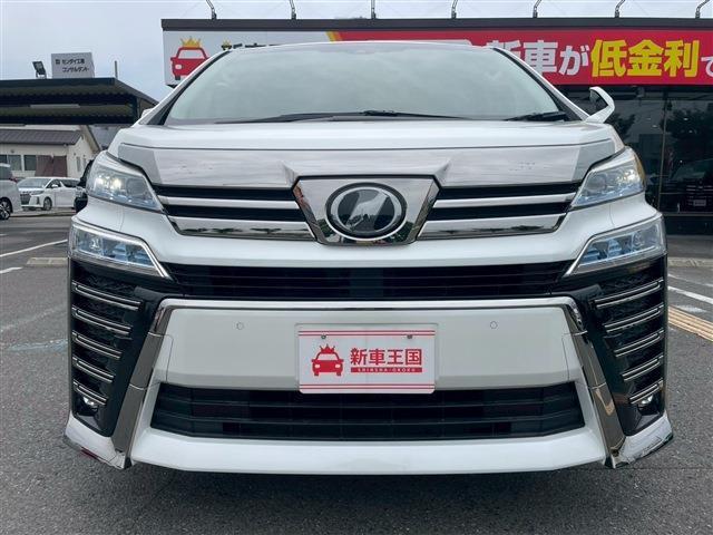 当店は新車、高年式特選中古車常時在庫50台以上！！アルファード、ヴェルファイア、VOXYなど国産オールメーカーお取り扱いございますので、在庫の有無の確認や気になる点があればお気軽にお問合せ下さい！！