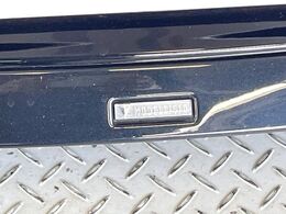 【モデリスタエアロ】人気のモデリスタエアロを装着！クルマの外観がよりスタイリッシュになり、街中で存在感あふれる1台に♪将来買い替える時にもリセールに影響しやすく、価値ある人気の装備です！