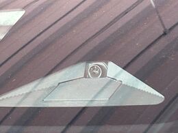 【ホンダセンシング】走行中に前方の車両等を認識し、衝突しそうな時は警報とブレーキで衝突回避と被害軽減をアシスト。より安全にドライブをお楽しみいただけます。