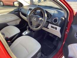 運転席側からの写真です。綺麗にしてますので、是非ご来店くださいませ。