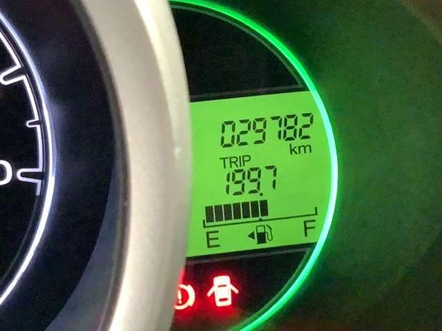 実車の確認は事前のお申し込みが必要です。お問い合わせメール、お電話にてご予約ください。