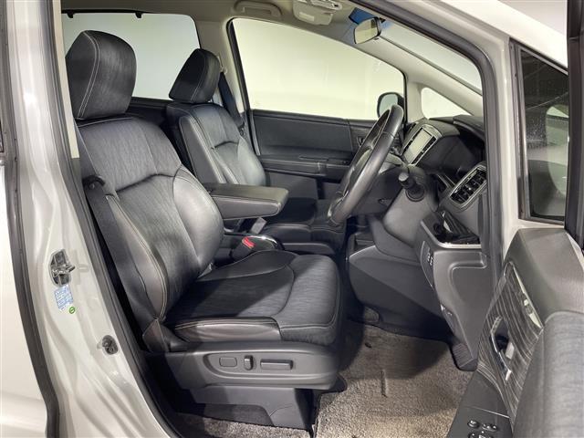 気になる車はすぐにお問い合わせください！画面右側の0066から始まる無料ダイヤルからお問い合わせ下さい！専門スタッフがお車のご質問にお答えいたします！
