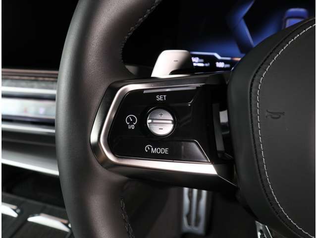 BMW認定中古車は360°チェックリストに従い徹底的にチェック。エンジンやトランスミッション、電気系統やコンピュータ・システムなどを詳細に点検。交換基準に達した部品は整備した後にご納車いたします。