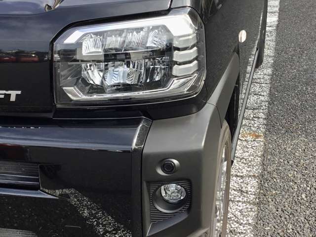 夜の視認性が高くなるので、夜間の走行が心配な方もこれで安心！もはや安全装備の一つです！