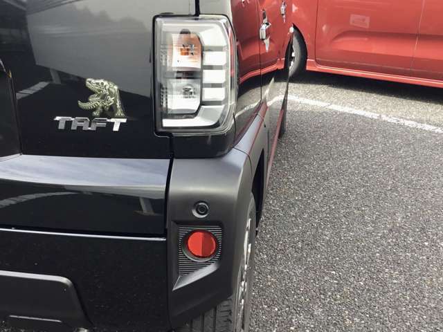 夜の視認性が高くなるので、夜間の走行が心配な方もこれで安心！もはや安全装備の一つです！