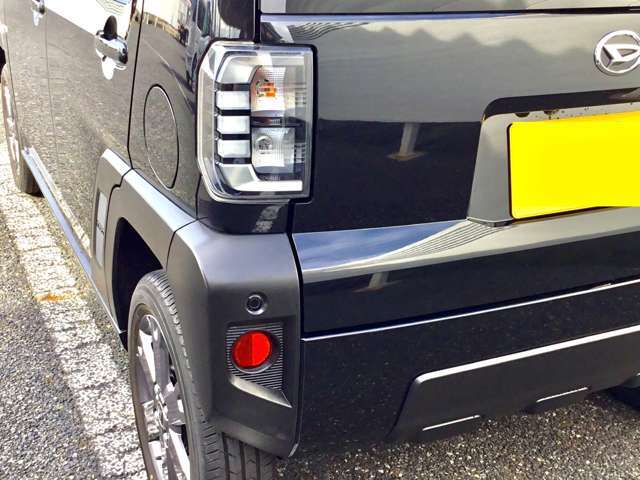 夜の視認性が高くなるので、夜間の走行が心配な方もこれで安心！もはや安全装備の一つです！