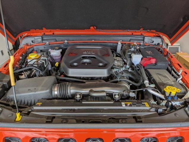 V6エンジン並みのパワーを発揮しながら、直列4気筒ならではの低燃費を実現した直列4気筒DOHCターボエンジン。直噴方式にすることで、排気ガスの低減と軽量化、そして低燃費化を実現。