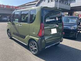 当店は常時100台以上の展示車輛を取りそろえ皆様のお越しをお待ちしております。