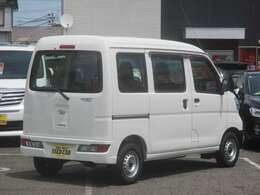 カーマックスは安心の自社認証工場、自社鈑金工場完備しております。お客様をトータルサポート致します。　ご購入後のアフターもお任せください。