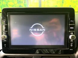 【純正ナビ】人気の純正ナビを装備。オーディオ機能も充実しており、Bluetooth接続すればお持ちのスマホやMP3プレイヤーの音楽を再生可能！毎日の運転がさらに楽しくなります！！