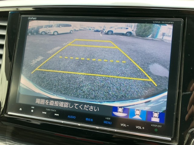 バックカメラが装備されており、後方の安全確認はもちろんのこと狭い場所での駐車や雨の日・夜間など視界の悪いコンディションでのストレスの軽減にもなります！