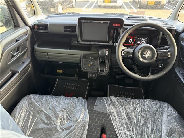 ★200名以上のスタッフで対応★　各専門店に専門のスタッフを配置する事でお客様に合ったアドバイスをさせて頂きます。女性スタッフも多数在籍していますので、女性の方でも安心してご来店ください！！