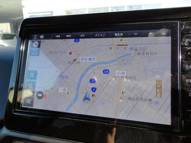 メモリーナビ・地デジTV装備しております。多機能で使いやすく人気のオプションです♪はじめての道も安心ですね♪