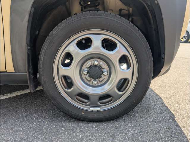 ★全国各地どこへでもご納車が可能です★ご自宅もしくは、ご指定の場所まで、なるべくご希望の日時にご納車にお伺い致します！尚、陸送料金につきましては、当店スタッフまでお気軽にお問い合わせくださいませ♪