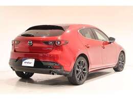 ■ロングラン保証■1年間走行距離無制限の【ロングラン保証】が付いています。全国約5,000ヶ所のトヨタのお店で保証修理を受けることができます。お出かけ先でも安心です。選べる延長保証もご用意しています。