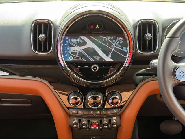 ジョンクーパーワークスサーキットスポーツ2トーン19インチホイール　モルトブラウンレザースポーツシート・メモリー機能付きパワーシート・シートヒーター