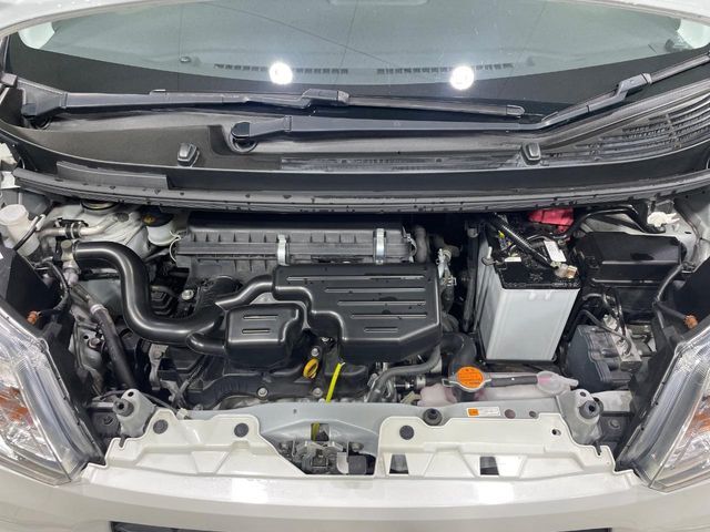 親切・丁寧な専門メカニックスタッフが応対！・車検・点検整備・事故等の修理などアフターサービスも安心。お車のカスタマイズもネクステージのサービススタッフまでご相談ください！