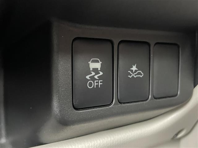 【運転席操作部】快適なドライブを楽しむための機能が装備されています！運転席から触れるので、使いやすいです！除菌プランいれていただくと、さらに清潔で安心していただけます！