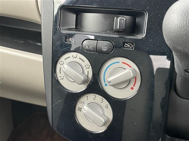 【シフトレバー】シフトも操作しやすく快適なドライブを楽しんでいただけます！