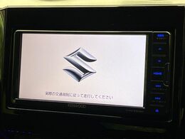 【純正ナビ】人気の純正ナビを装備。オーディオ機能も充実しており、Bluetooth接続すればお持ちのスマホやMP3プレイヤーの音楽を再生可能！毎日の運転がさらに楽しくなります！！