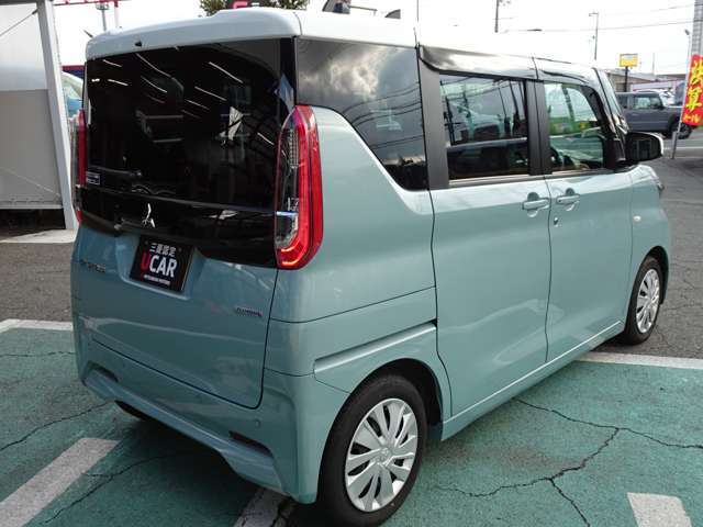 3年間走行距離無制限・全国三菱ディーラーのサービス拠点での保証修理が可能ですのでお出かけ先での故障やお引っ越しの際もご安心ください！また1ヶ月後に無料点検サービスもございます。