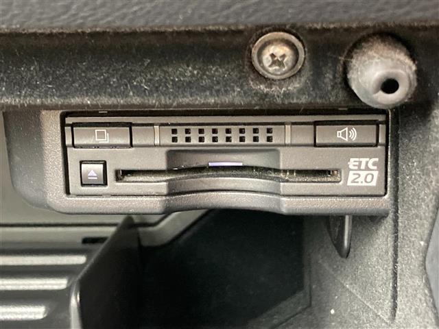 【　ETC　】今やカーライフにおける重要性はナビにも匹敵するのではないでしょうか？セットアップを行うことで利用可能になります！