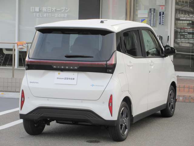 遠方への旅行など、長距離ドライブでも楽しむことができる工夫を多く備えております。本体価格の中には日産中古車の保証である走行距離無制限の『ワイド保証』が含まれております。