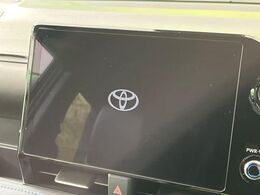 【10.5インチナビ】高級感とインパクトのある大画面ナビを装備。各種オーディオ操作はもちろん、スマホ連携もできる利便性の高いナビです♪