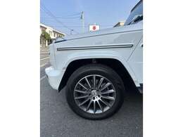 当店カスタムも得意としています！！愛車をかっこよく！またはカスタムを施した当店の一台を是非いかがですか？お問い合わせの際はお電話でカーセンサーを見た！とお問い合わせ下さい☆彡お待ちしております
