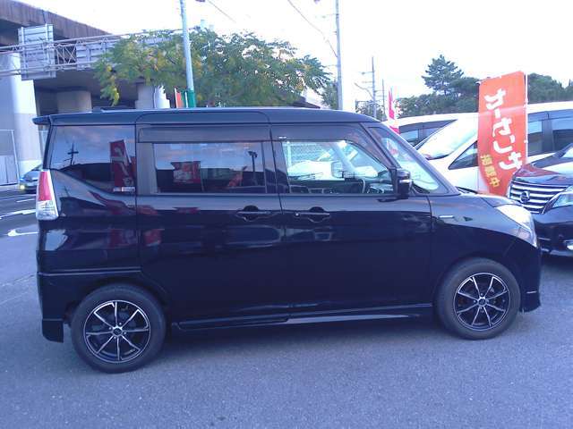 綺麗な外装♪外装に関しましては全車ポリッシャーにて磨き完了後ご納車させて頂きます♪ピカピカなお車でご機嫌でドライブ♪また提携板金工場もございますので格安にて修理のご案内可能です♪