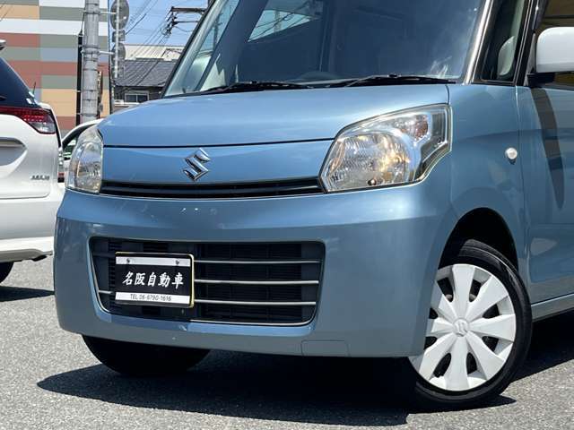自動車の販売を始めて40年の経験を活かし、より良い車をより安くをモットーに内外装は勿論、エンジン、ミッション、電装関係に至るまで1台1台丁寧にチェックしてから仕入れ、充分な試乗と点検をして展示しています