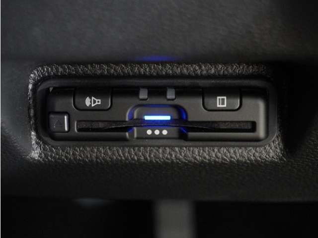 【ETC車載器】高速道路のご利用時にとても便利なETC車載器。セットアップ(費用別途)後にお渡ししとなります。