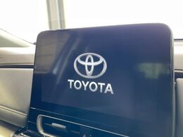 【10.5インチ　ディスプレイオーディオ】大画面のディスプレイはAppleCarPlayやAndroidAutoが利用可能。大きな画面でスマホナビアプリ等が利用いただけます♪