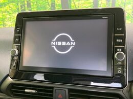 【純正ナビ】人気の純正ナビを装備。オーディオ機能も充実しており、Bluetooth接続すればお持ちのスマホやMP3プレイヤーの音楽を再生可能！毎日の運転がさらに楽しくなります！！