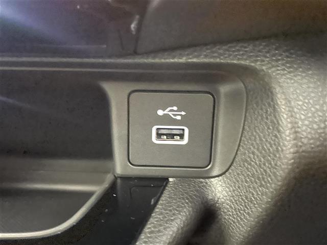 【運転席操作部】快適なドライブを楽しむための機能が装備されています！運転席から触れるので、使いやすいです！除菌プランいれていただくと、さらに清潔で安心していただけます！