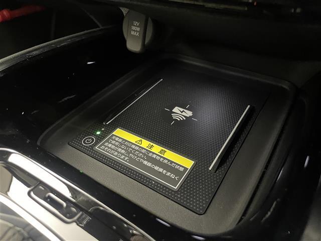 【フロアマット】車内を綺麗に保つのには必須のアイテムです。当店ではフカフカな新品マットも絶賛取り扱い中！ぜひご相談くださいませ。
